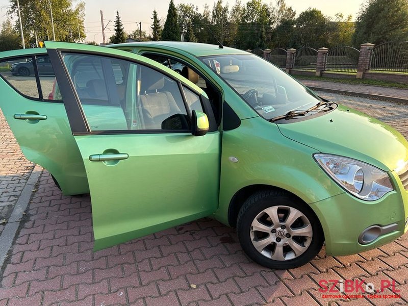 2010' Opel Agila 1.0 photo #6