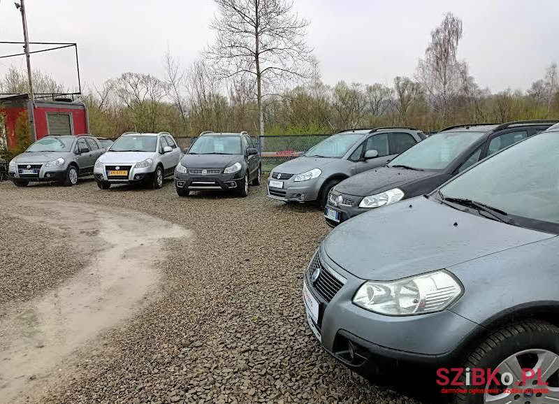 2010' Fiat Sedici photo #5