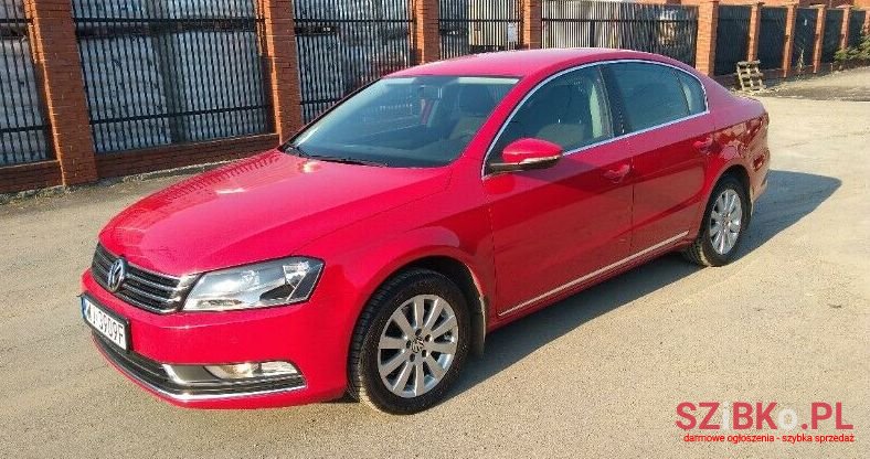 2011' Volkswagen Passat photo #1