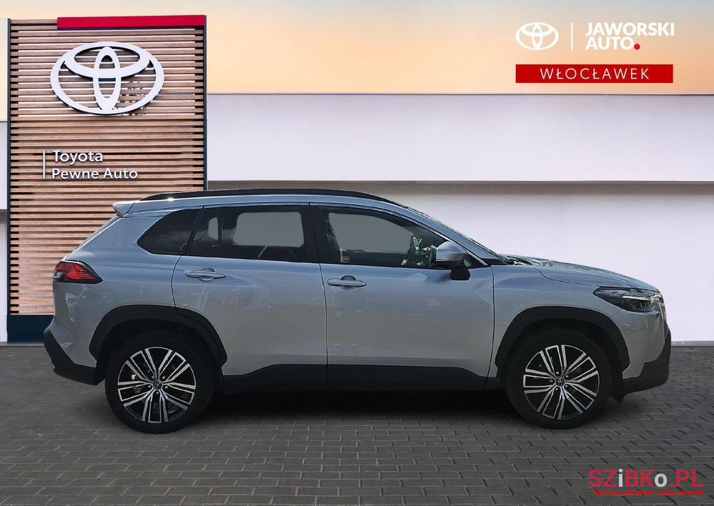 2023' Toyota Corolla Cross photo #6