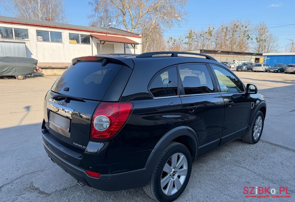 2010' Chevrolet Captiva photo #4