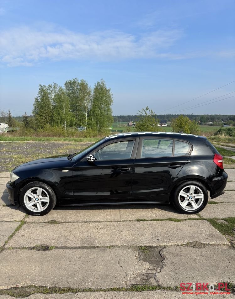 2005' BMW 1 Series 118D photo #5