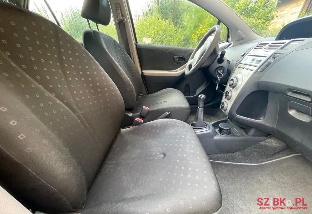 2006' Toyota Yaris photo #6