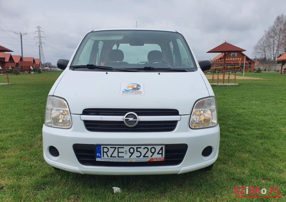 2004' Opel Agila photo #3