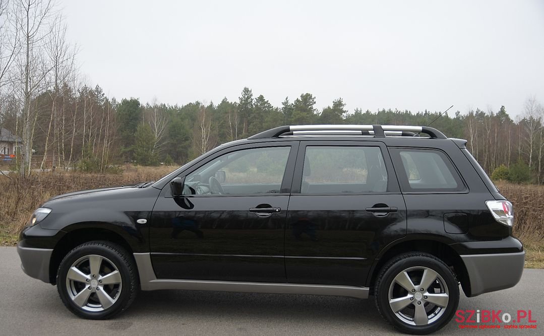 2003' Mitsubishi Outlander photo #6