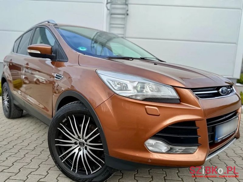 2014' Ford Kuga photo #2