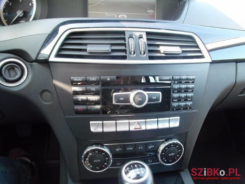 2013' Mercedes-Benz Klasa C photo #5
