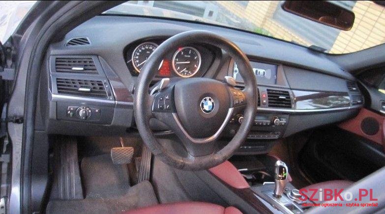2010' BMW X6 photo #2
