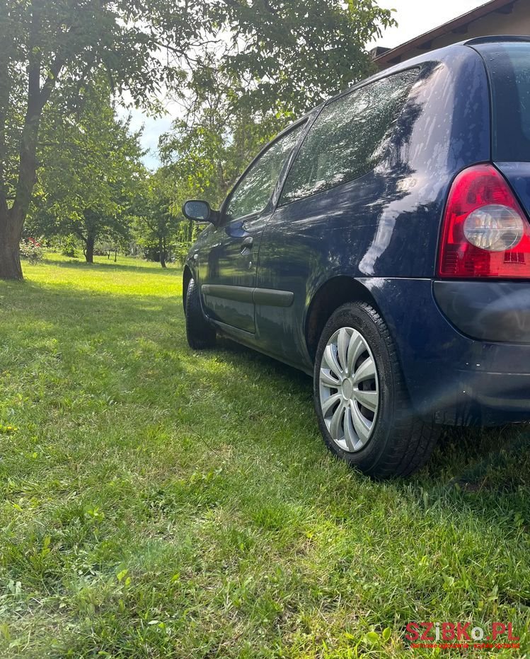 2006' Renault Clio photo #4