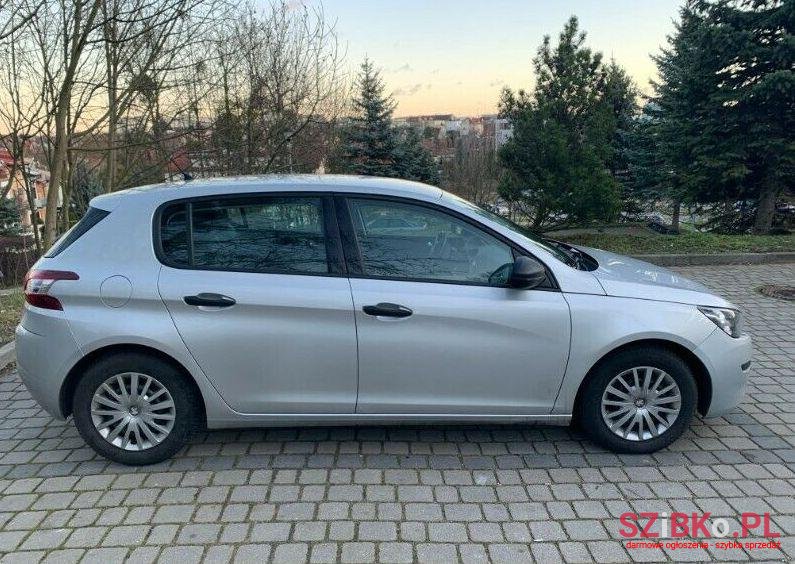 2013' Peugeot 308 photo #1