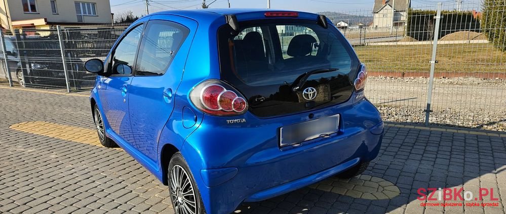 2010' Toyota Aygo photo #3