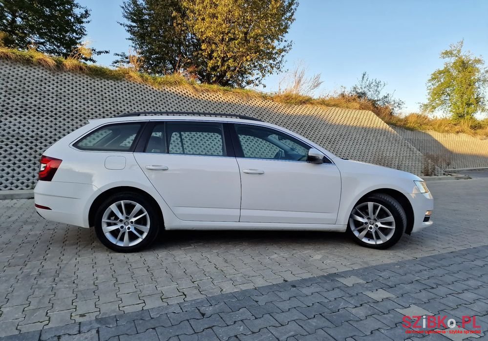 2017' Skoda Octavia photo #4