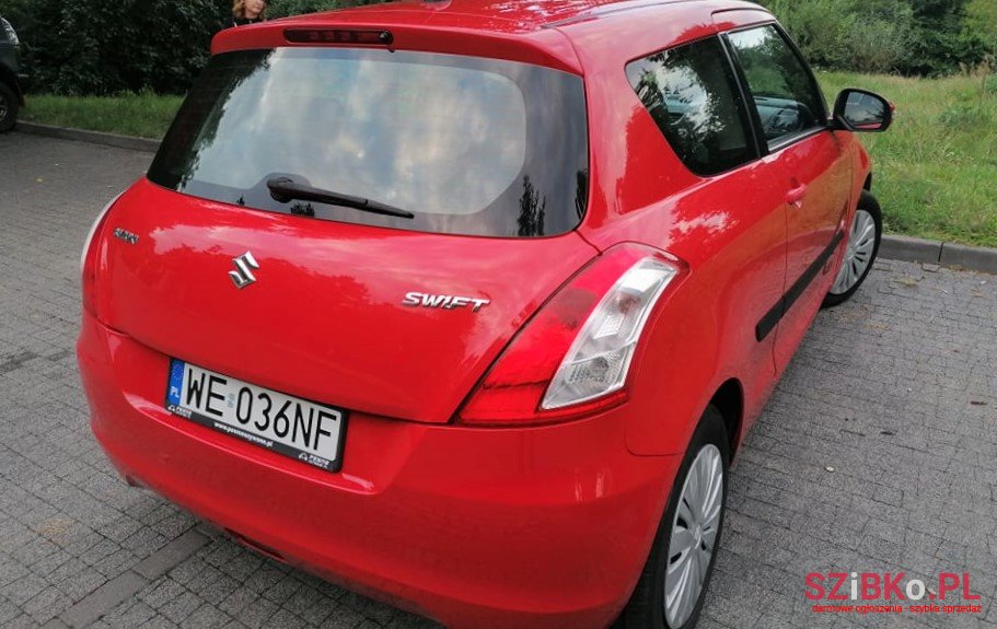 2013' Suzuki Swift 3 comfort + photo #5