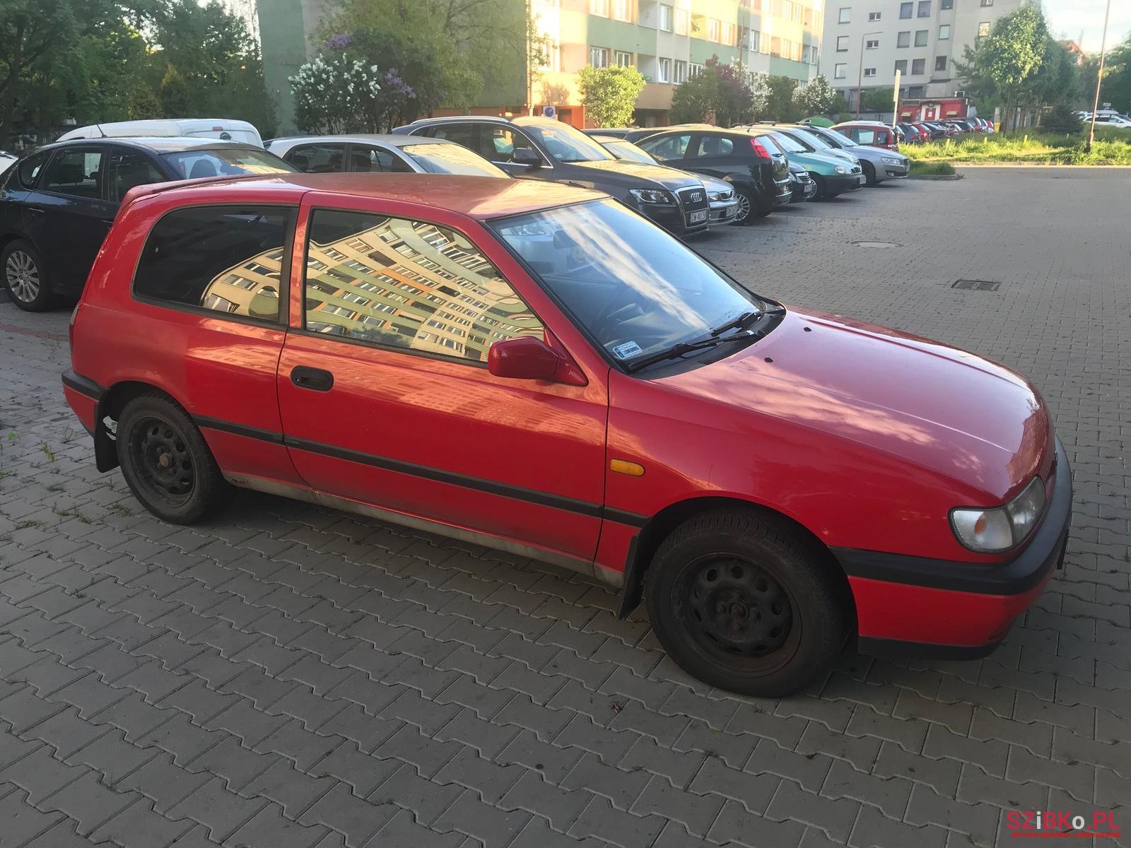 1993' Nissan Sunny photo #1