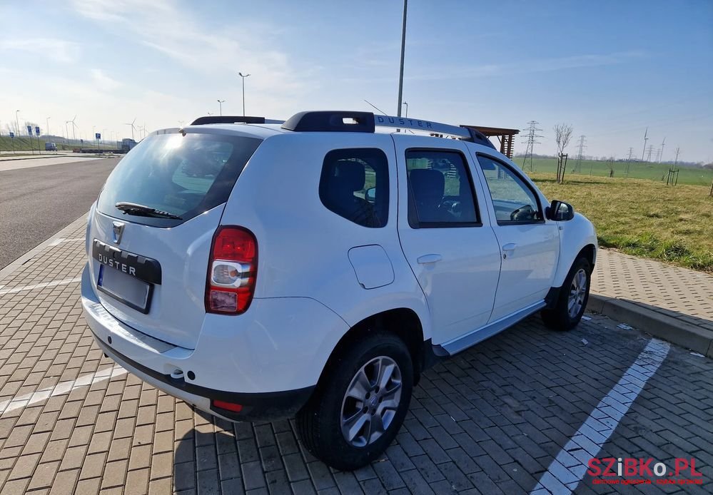 2014' Dacia Duster 1.6 Laureate photo #3