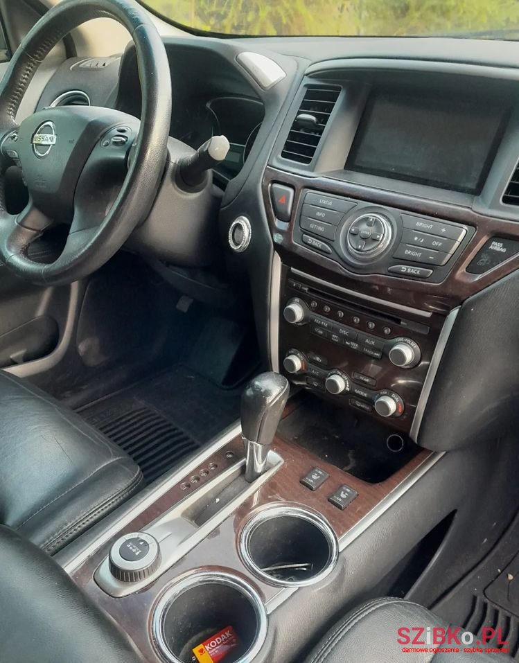 2013' Nissan Pathfinder photo #6