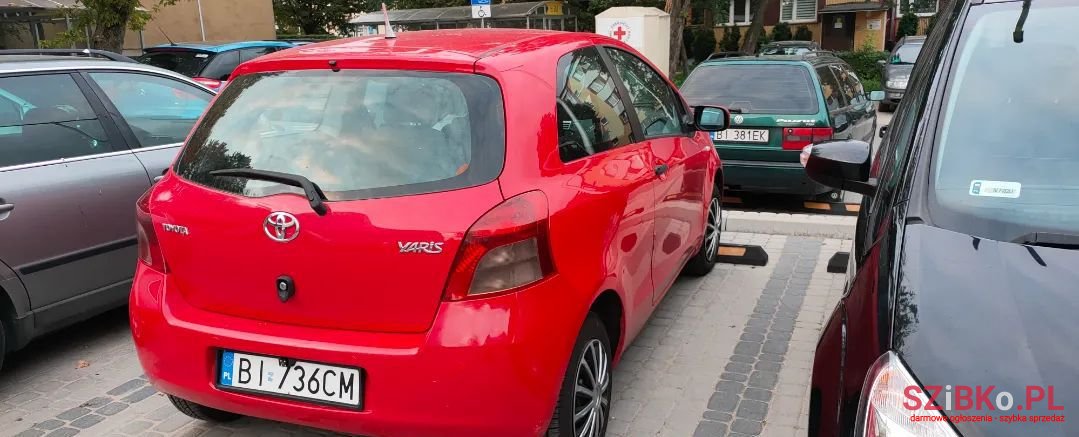 2007' Toyota Yaris photo #3