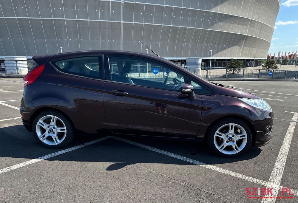 2009' Ford Fiesta 1.6 Sport photo #1