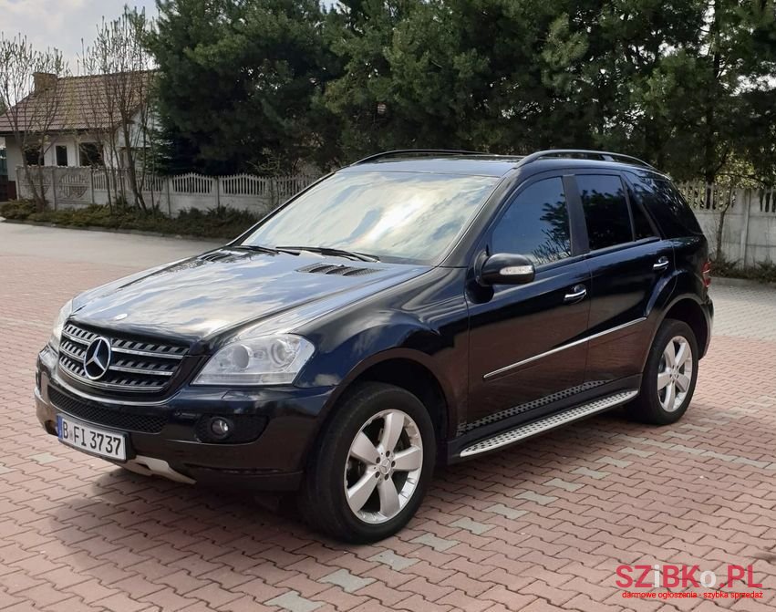 2007' Mercedes-Benz Ml photo #2