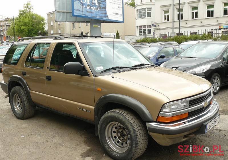 1999' Chevrolet Blazer photo #2