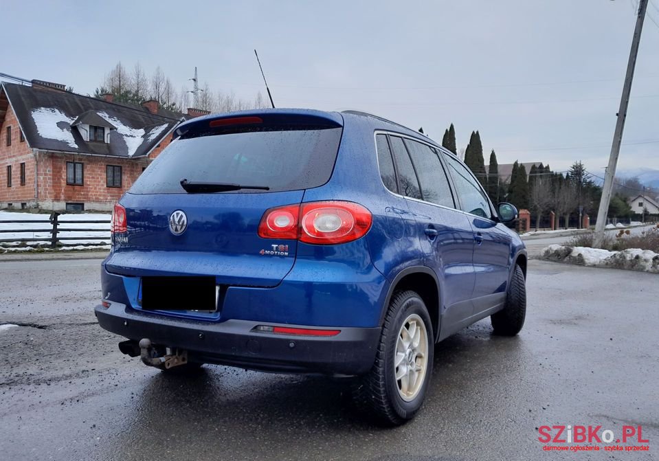 2009' Volkswagen Tiguan photo #4