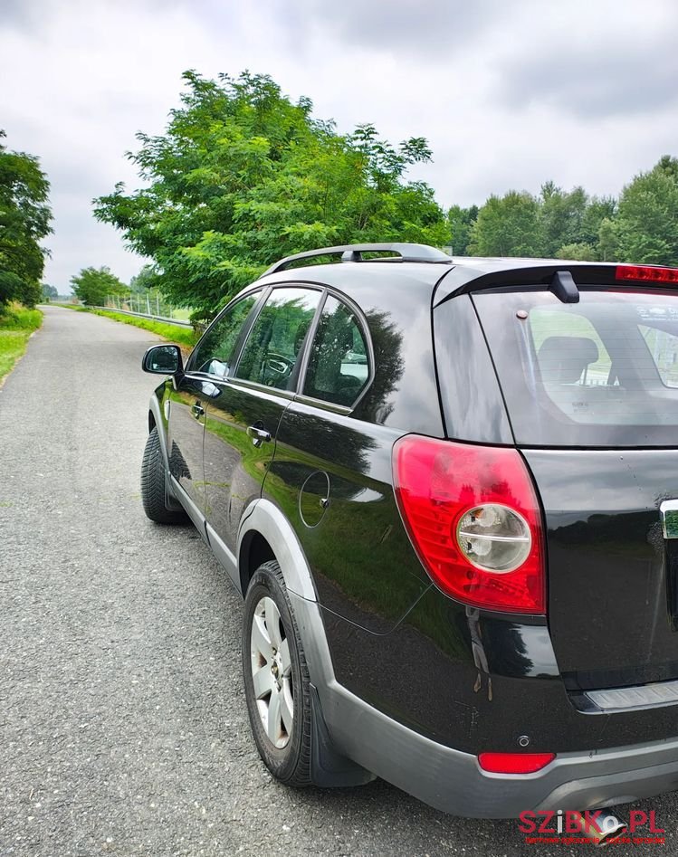 2008' Chevrolet Captiva 2.0 D Lt Medium photo #4