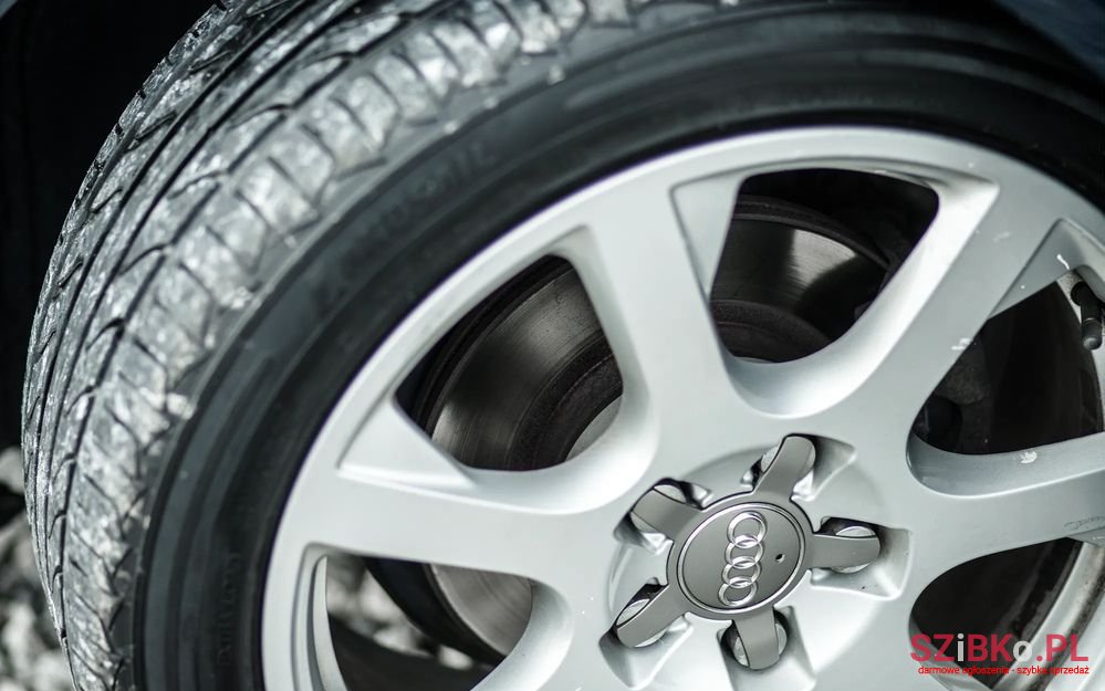 2004' Audi A4 Avant 1.6 photo #5