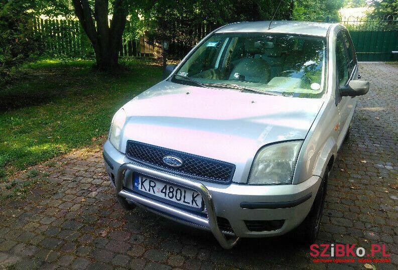 2005' Ford Fusion photo #1