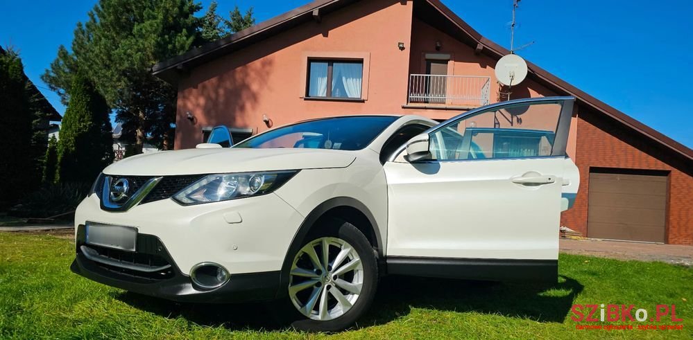 2015' Nissan Qashqai photo #2