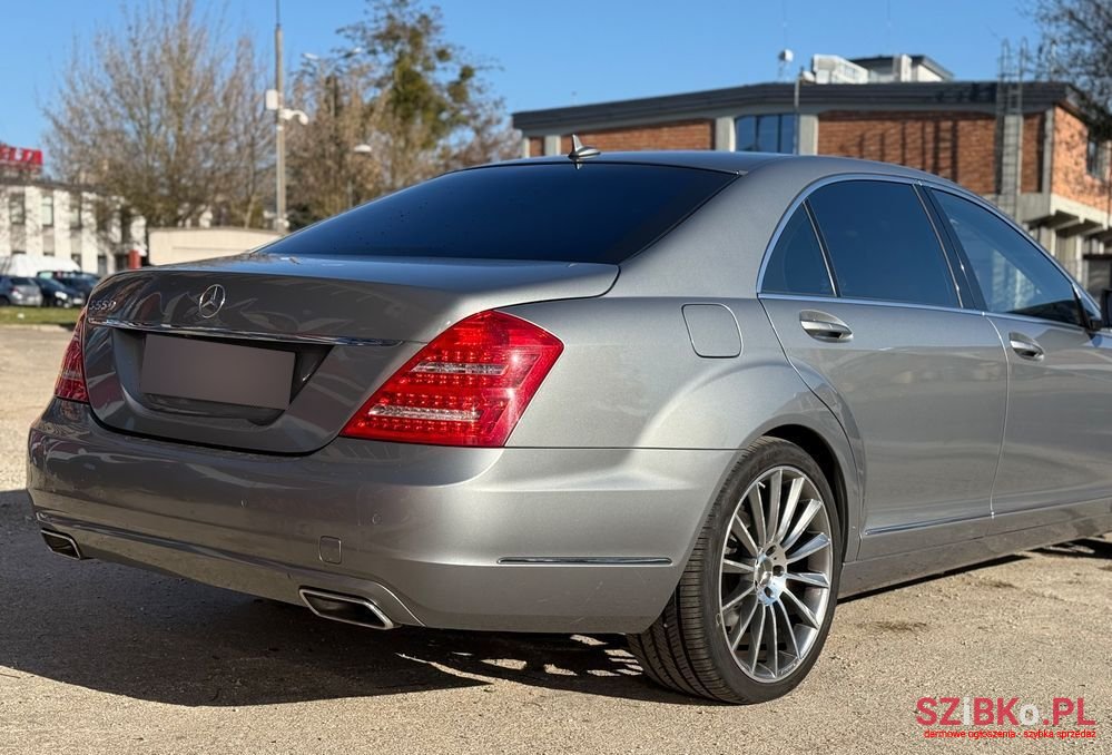2009' Mercedes-Benz S-Class 500 L photo #4