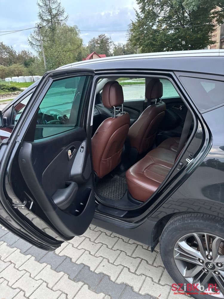 2010' Hyundai ix35 2.0 Crdi Style photo #6