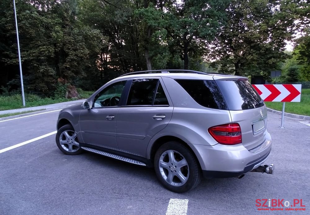 2007' Mercedes-Benz Ml photo #2