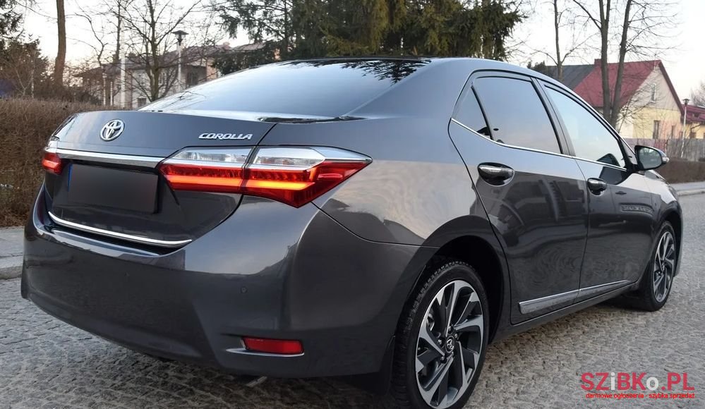 2017' Toyota Corolla photo #3