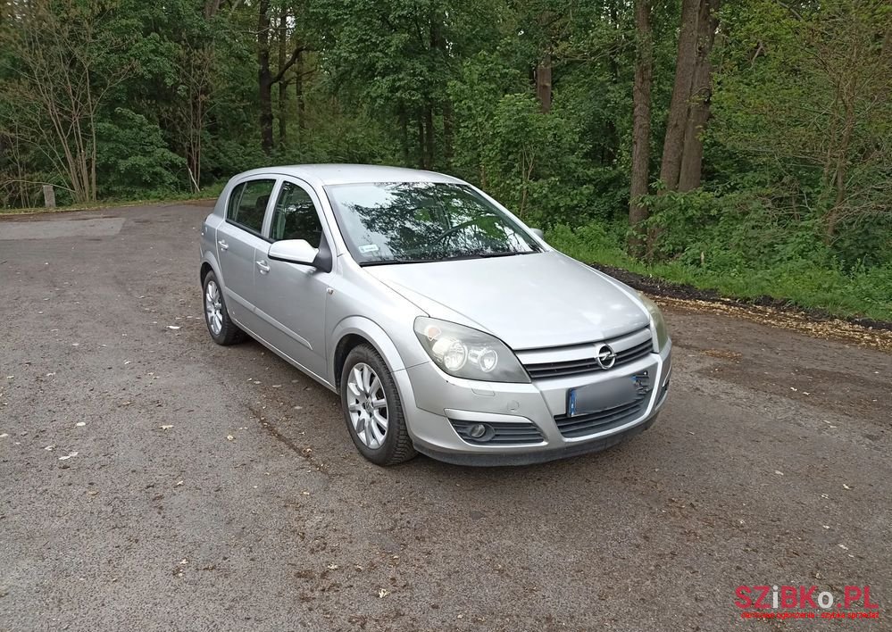 2005' Opel Astra Iii 1.6 Enjoy photo #1