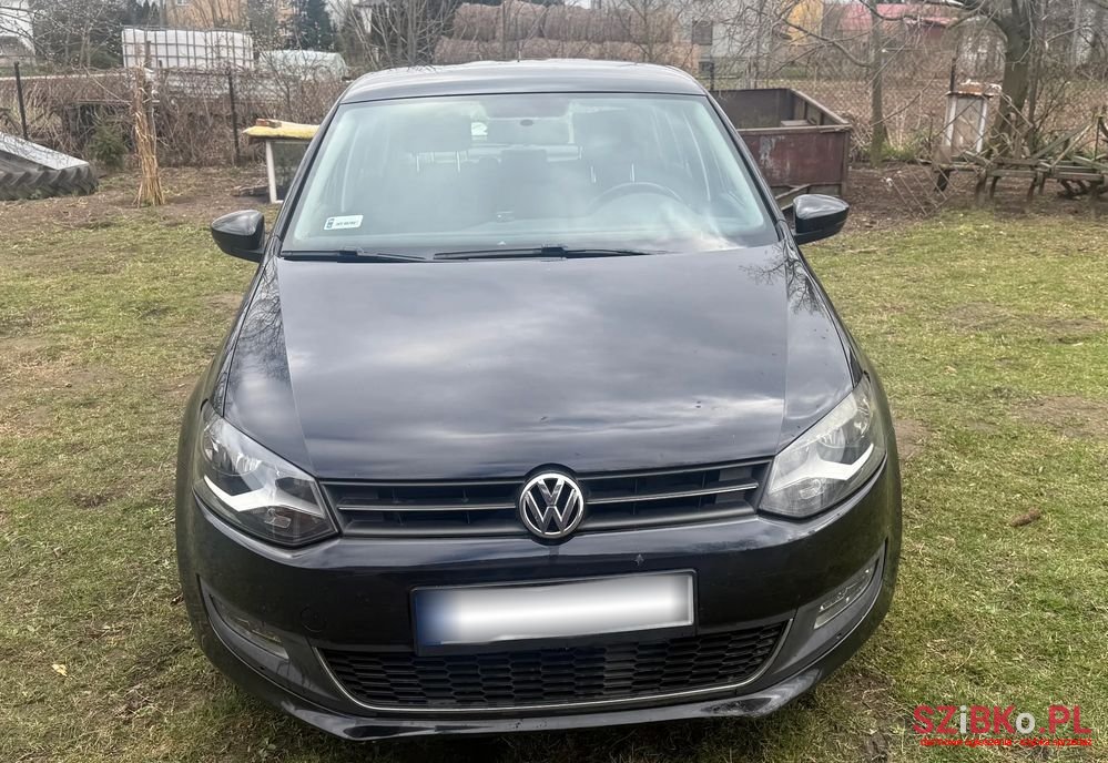 2009' Volkswagen Polo photo #6