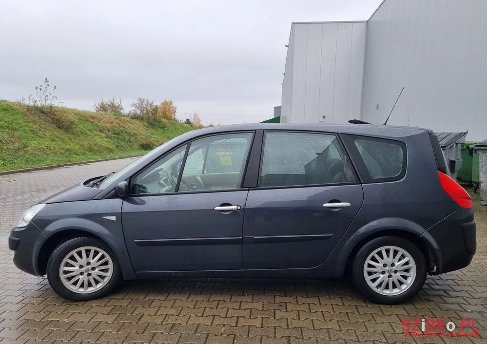 2007' Renault Scenic 2.0 Dci Privilege photo #2