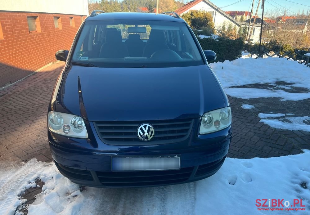 2006' Volkswagen Touran 1.9 Tdi Basis photo #2