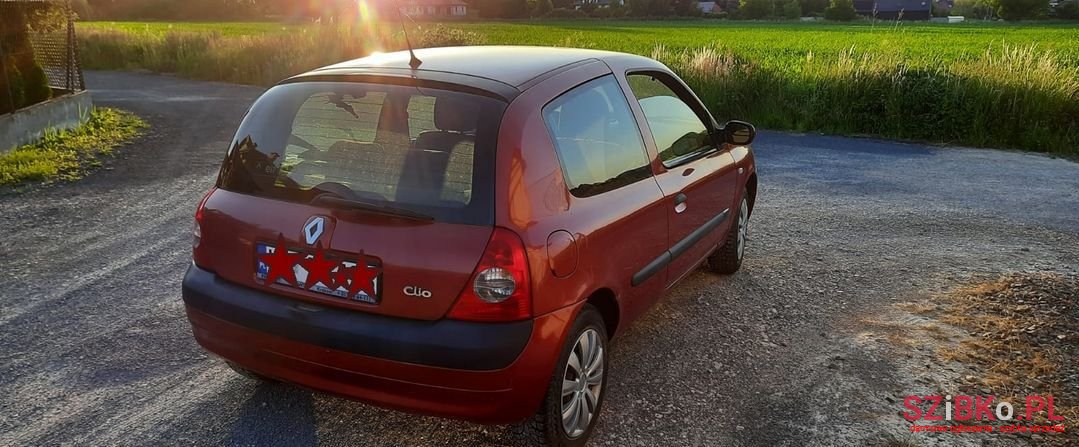 2003' Renault Clio photo #4