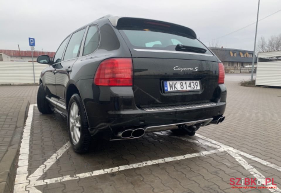 2005' Porsche Cayenne photo #1