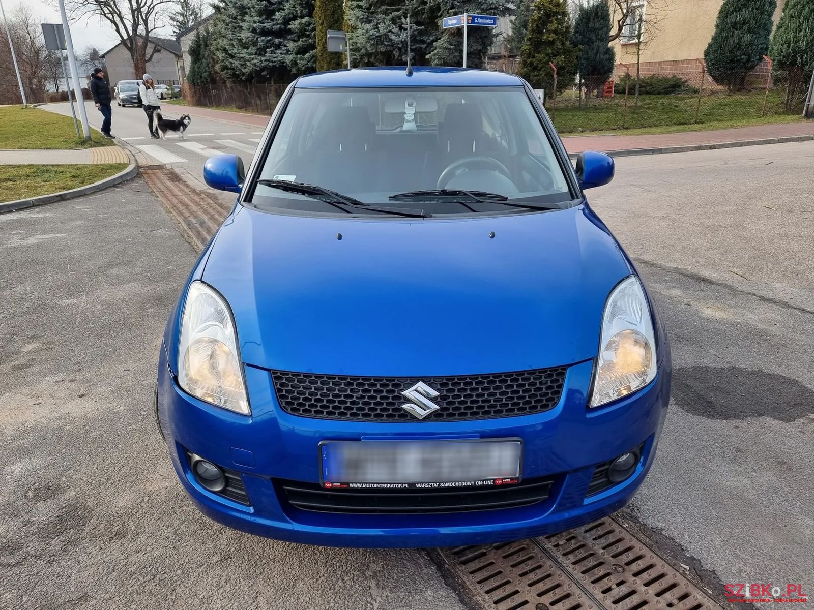 2009' Suzuki Swift photo #3
