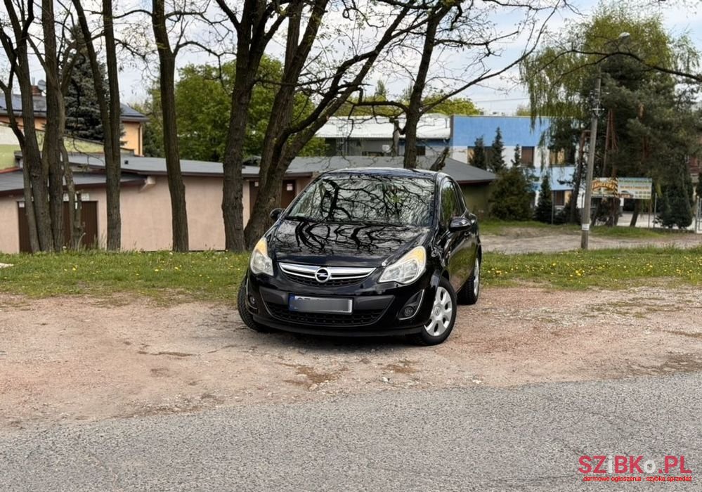 2011' Opel Corsa 1.2 16V Enjoy photo #2