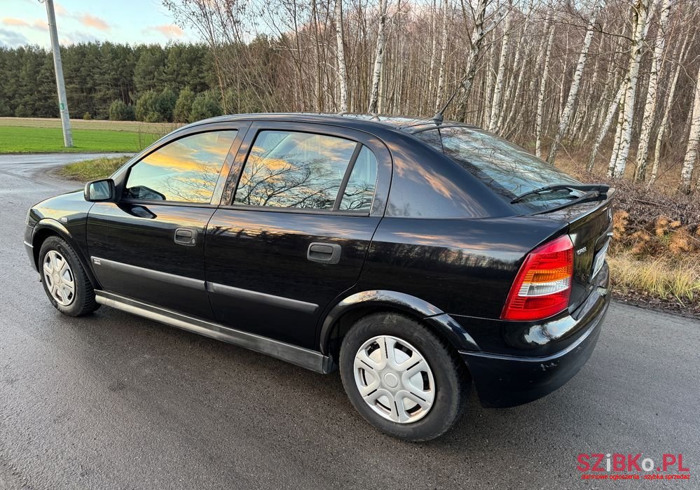 2002' Opel Astra 1.6 Elegance photo #3
