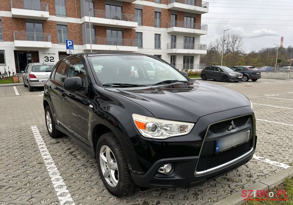 2010' Mitsubishi ASX photo #1