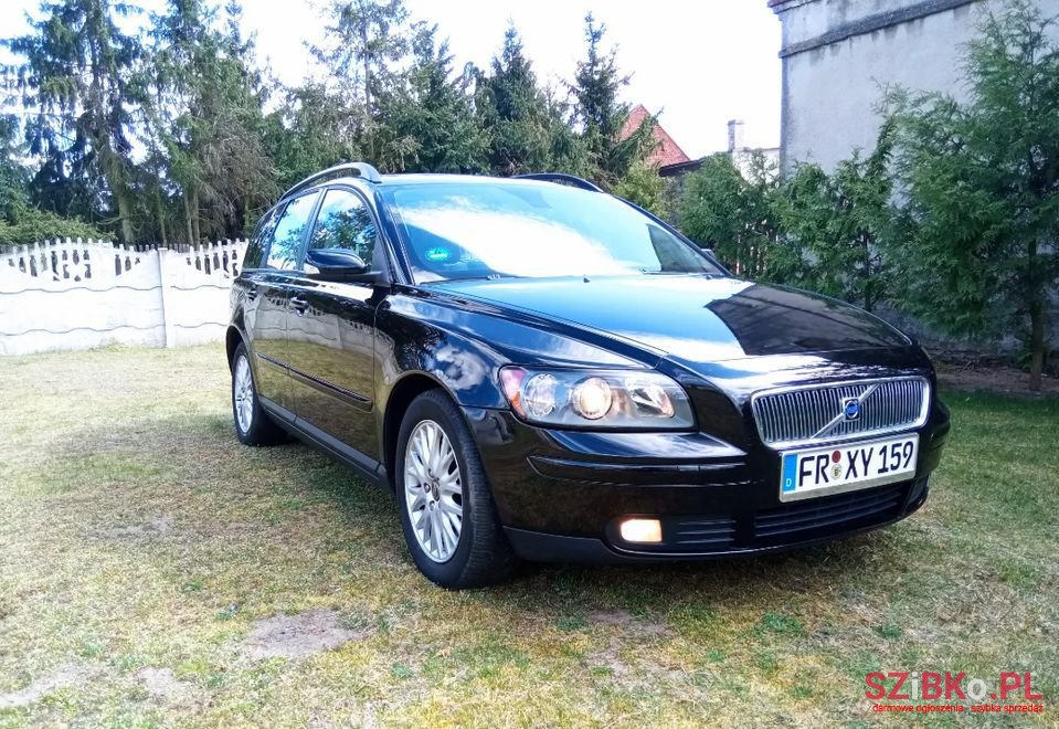 2005' Volvo V50 photo #1