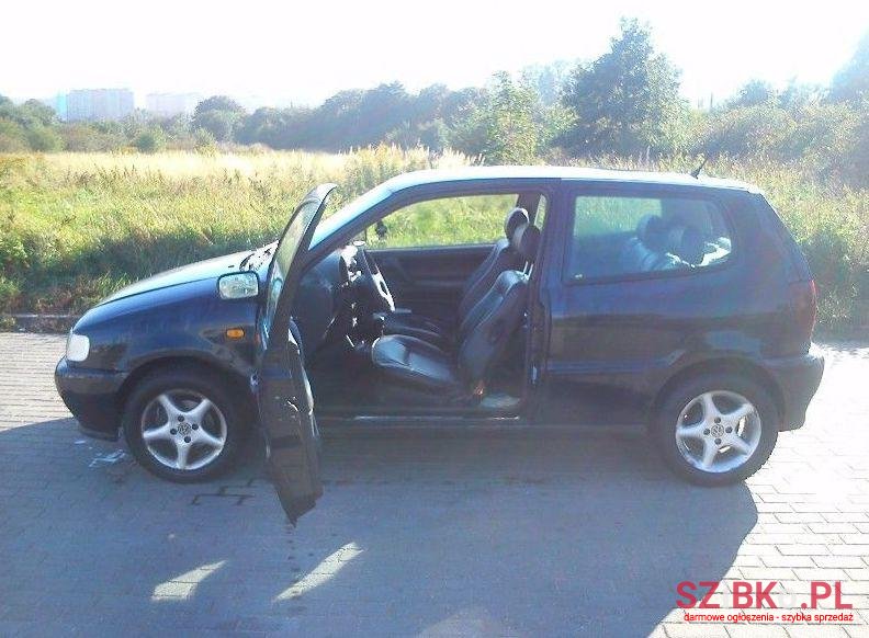 1995' Volkswagen Polo photo #2