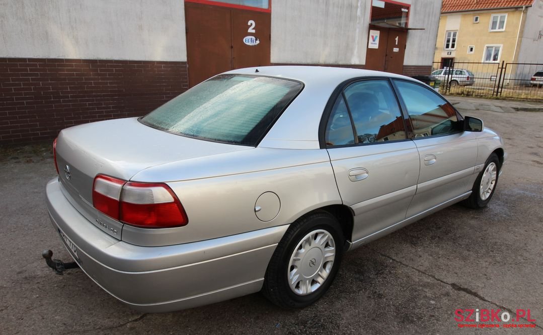 2002' Opel Omega photo #2