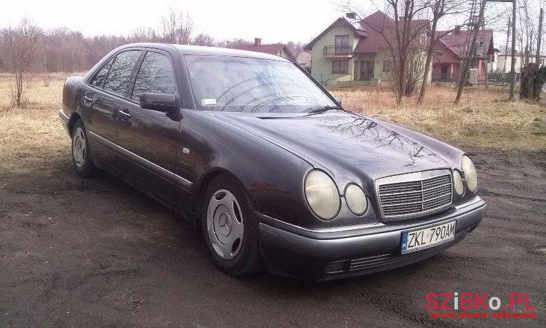 1998' Mercedes-Benz E Class photo #1