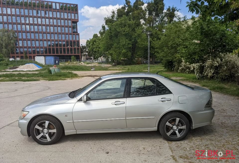 1999' Lexus IS photo #5