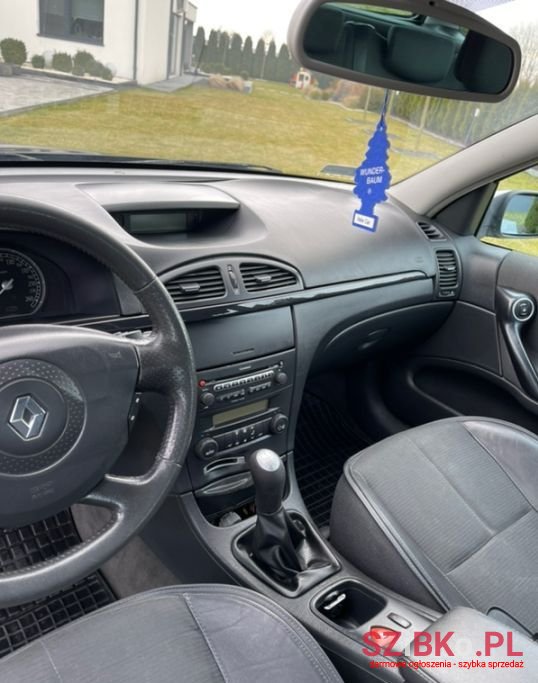 2005' Renault Laguna photo #6