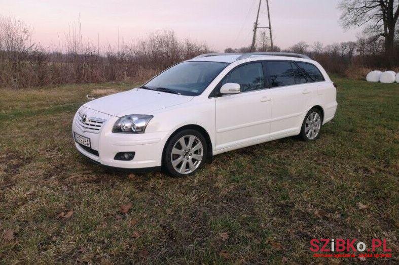 2008' Toyota Avensis photo #1